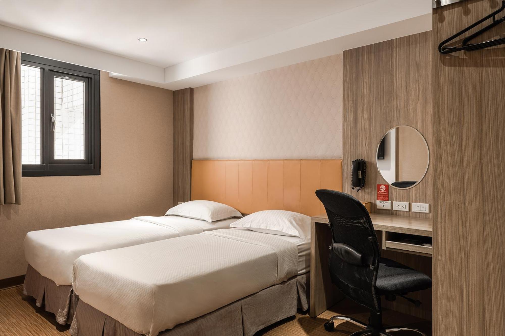 The Riverside Hotel International Kaohsiung Exterior photo