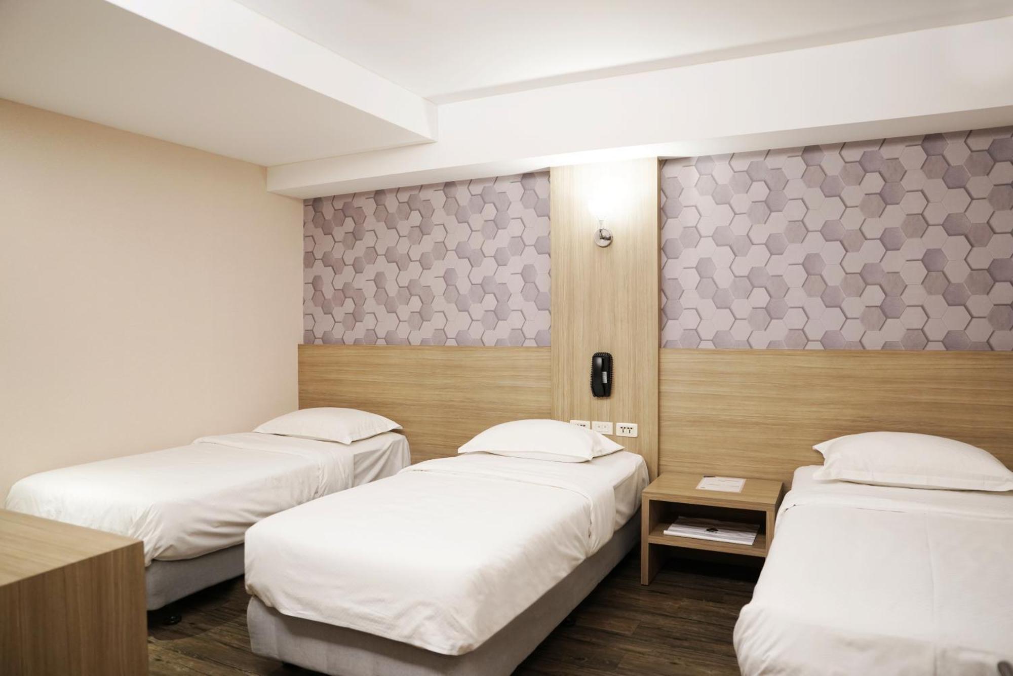 The Riverside Hotel International Kaohsiung Exterior photo