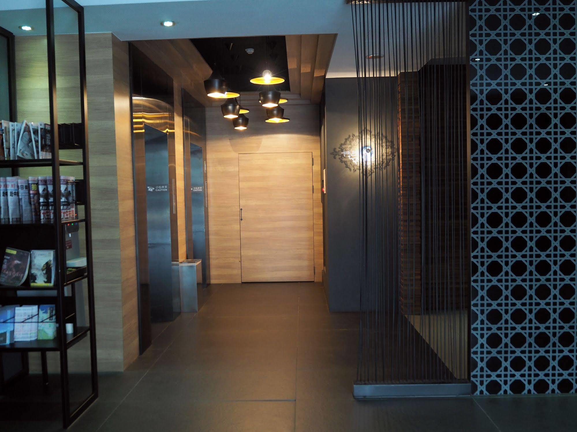 The Riverside Hotel International Kaohsiung Exterior photo